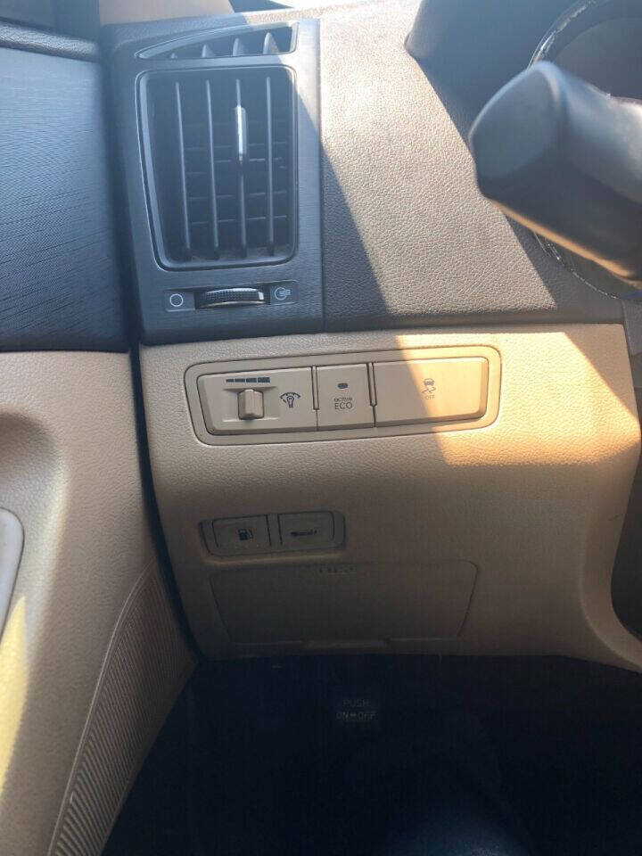 2014 Hyundai Sonata  - $7,500