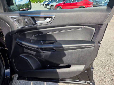 2021 Ford Edge Titanium