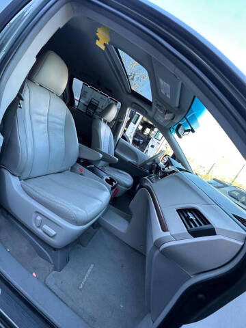 2012 Toyota Sienna XLE 7-Passenger