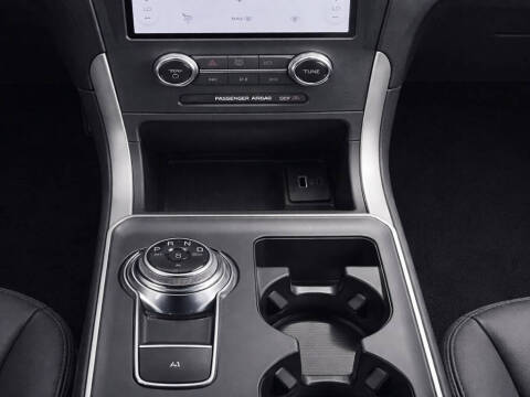2024 Ford Edge SE