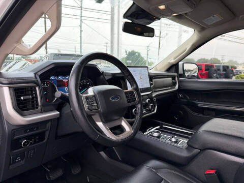 2023 Ford Expedition XLT