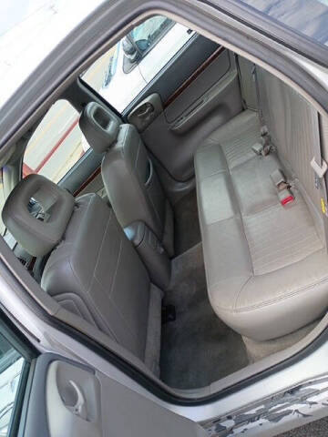 2002 Chevrolet Impala LS