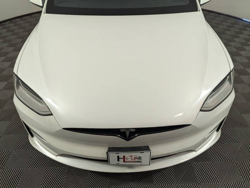 2023 Tesla Model X Standard Range