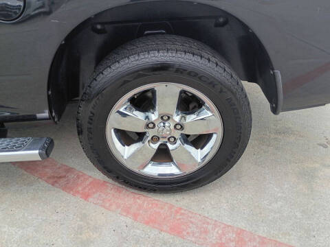 2015 RAM 1500 SLT