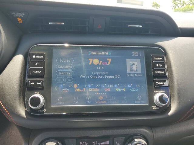 2022 Nissan Kicks SR