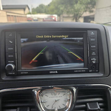 2014 Chrysler Town and Country Touring