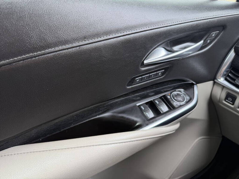 2020 Cadillac XT4 Premium Luxury