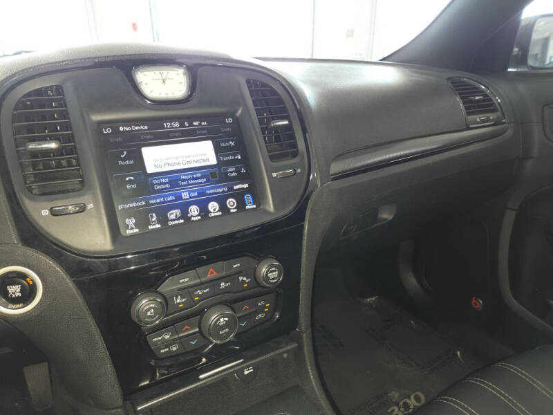 2015 Chrysler 300 S