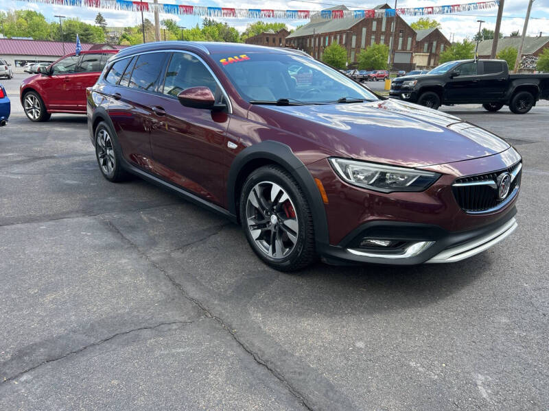 2018 Buick Regal TourX Essence