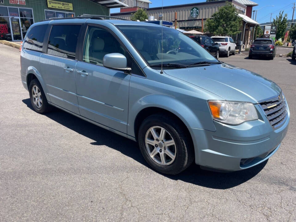 2008 Chrysler Town and Country for sale at Paradise Coach in Newberg, OR