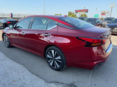 2021 Nissan Altima 2.5 SV