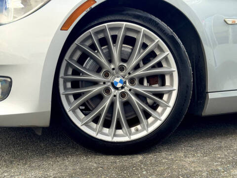 2011 BMW 3 Series 335i