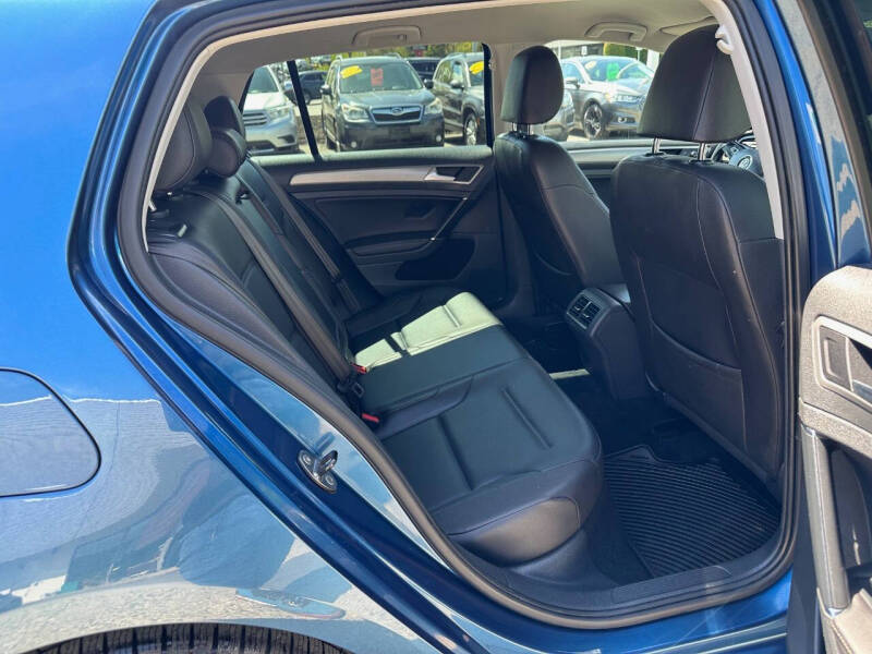 2015 Volkswagen Golf TSI S