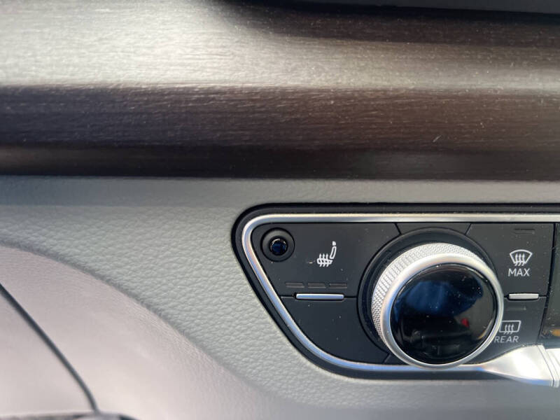 2022 Audi Q5 quattro S line Prem Plus 45 TFSI