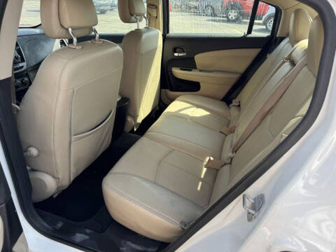 2013 Chrysler 200 Limited