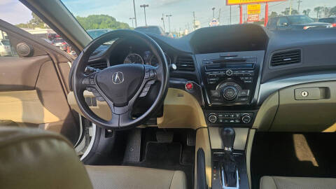2013 Acura ILX 1.5L Hybrid w/Tech