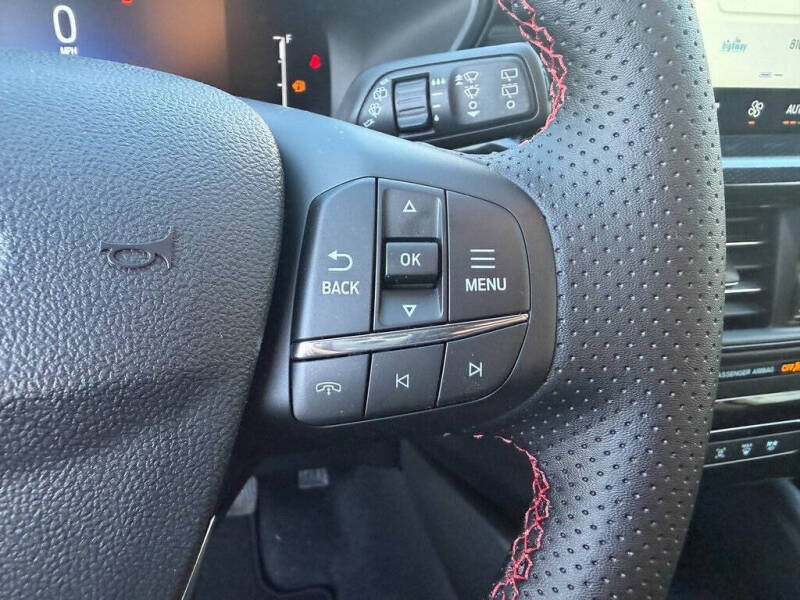 2026 Ford Escape Hybrid ST-Line Select