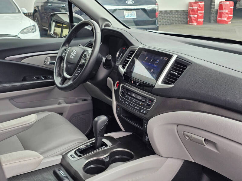 2017 Honda Pilot EX-L w/Honda Sensing
