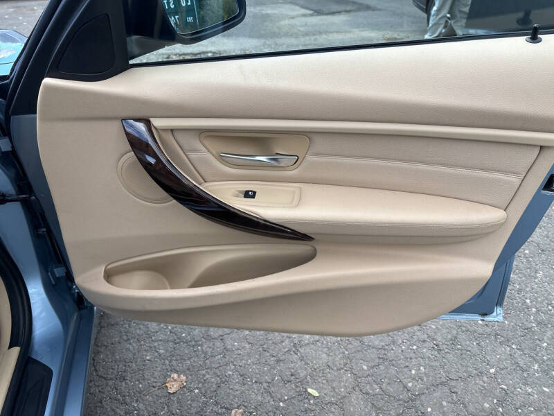 2014 BMW 3 Series 320i xDrive