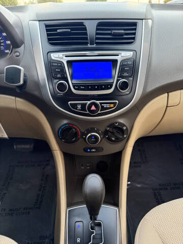 2014 Hyundai Accent GLS