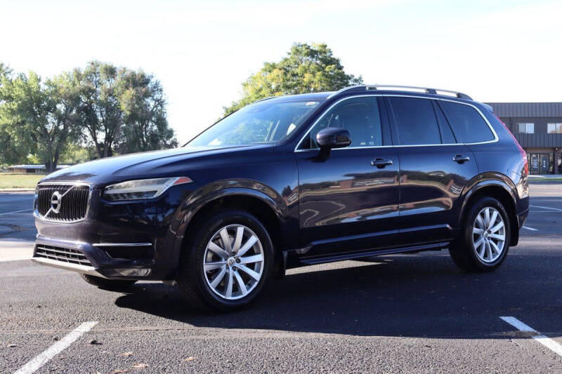 2016 Volvo XC90 T6 Momentum
