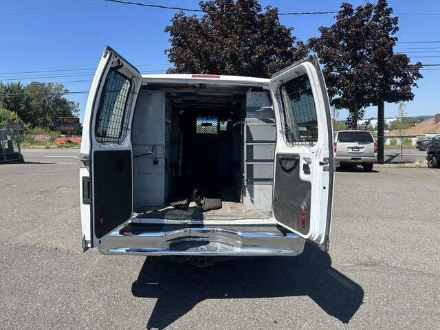 2010 Ford E-Series E-350 SD