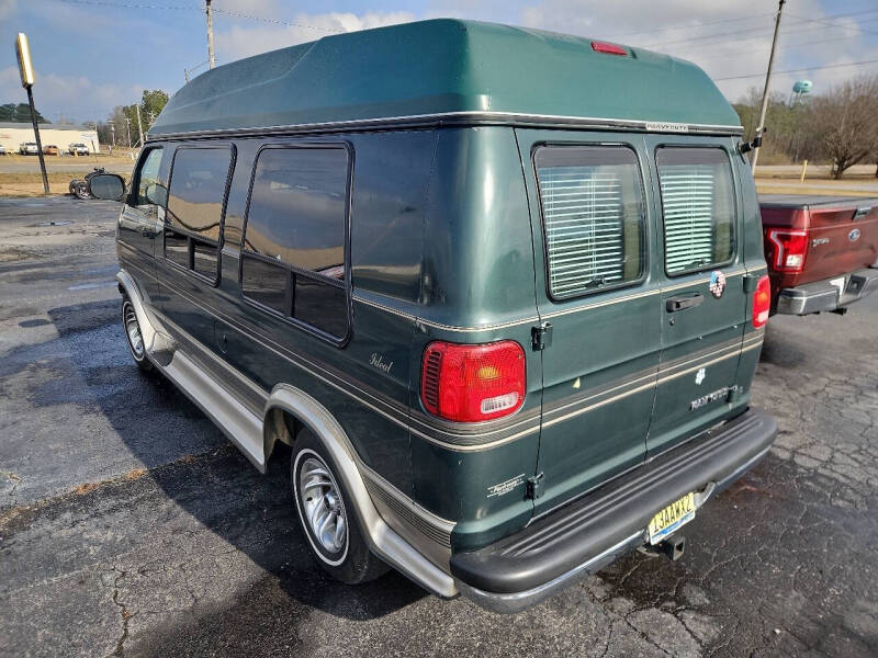 2000 Dodge Ram Van 1500