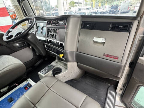2014 Kenworth T4 Series