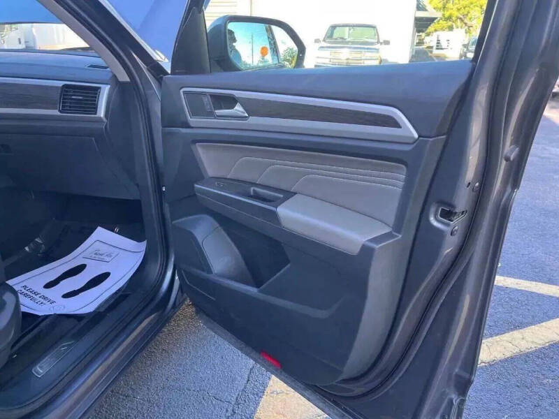 2022 Volkswagen Atlas SE