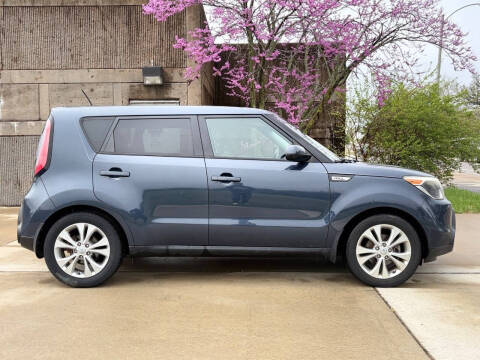 2015 Kia Soul +