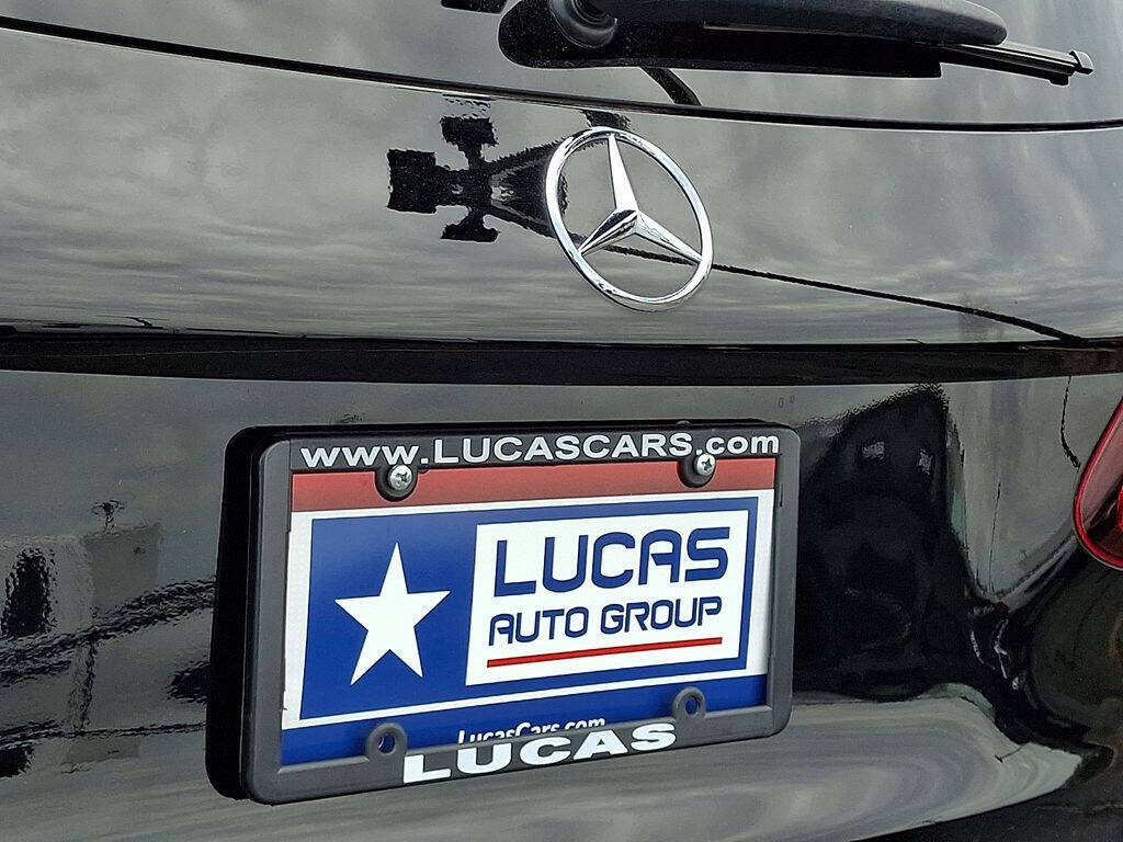 2020 Mercedes-Benz GLC GLC 300 4MATIC AWD GLC 300 4MATIC 4dr SUV 32
