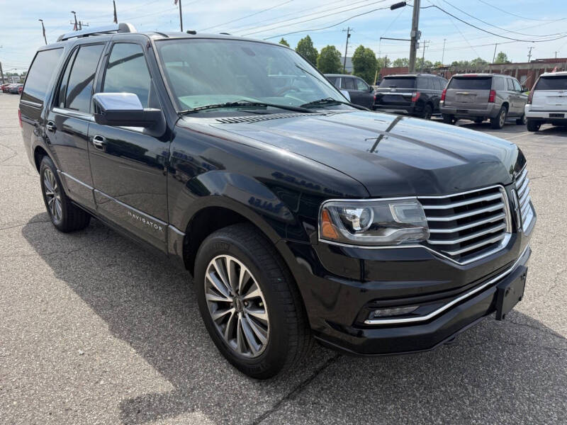 2016 Lincoln Navigator Select