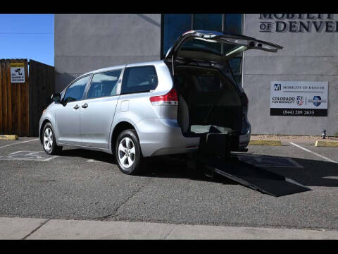 2011 Toyota Sienna Base 7-Passenger