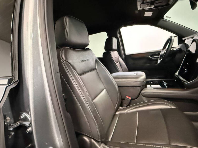 2025 GMC Yukon XL Denali