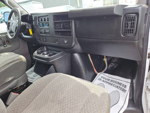 2017 GMC Savana 3500