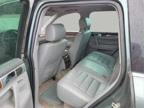 2004 Volkswagen Touareg V8