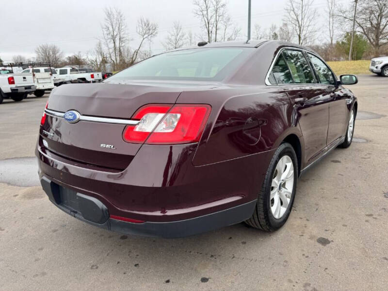2011 Ford Taurus SEL