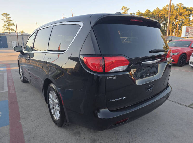 2017 Chrysler Pacifica Touring