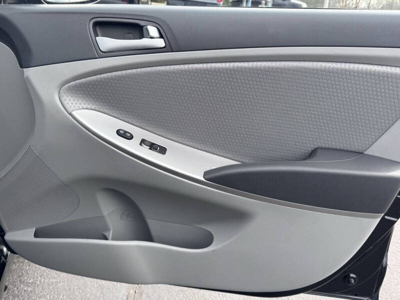 2015 Hyundai Accent Sport