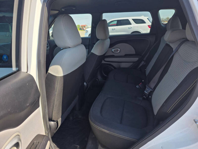 2016 Kia Soul +