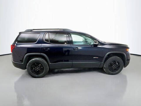 2022 GMC Acadia AT4