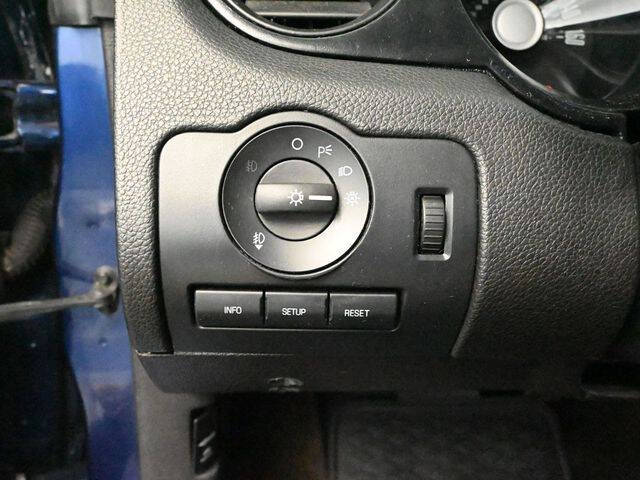 2012 Ford Mustang V6