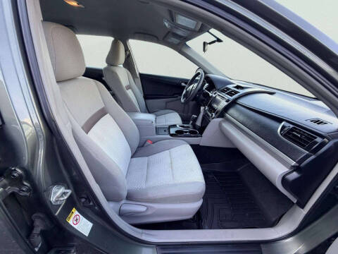 2012 Toyota Camry LE