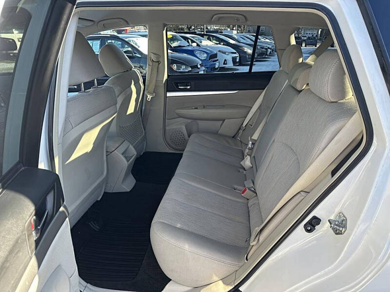 2013 Subaru Outback 2.5i Premium