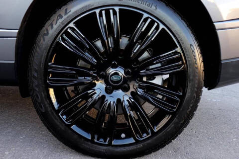 2020 Land Rover Range Rover P525 HSE