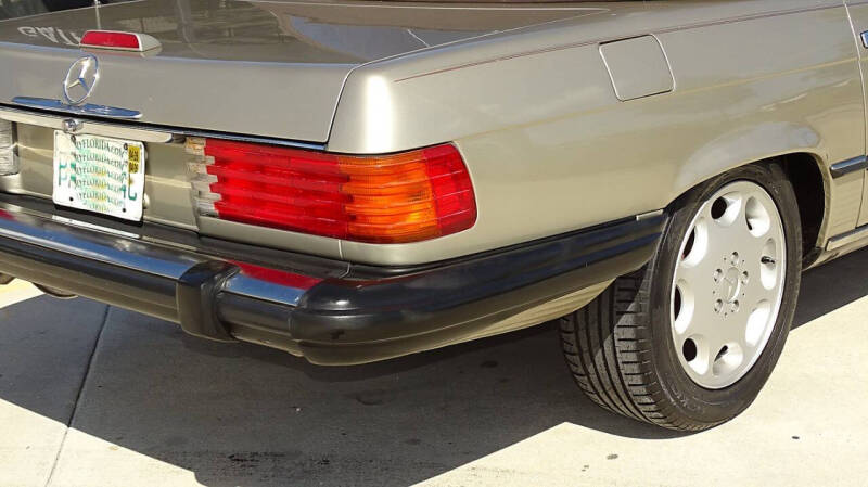 1989 Mercedes-Benz 560-Class 560 SL