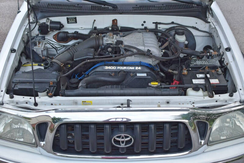 2003 Toyota Tacoma Base photo 85