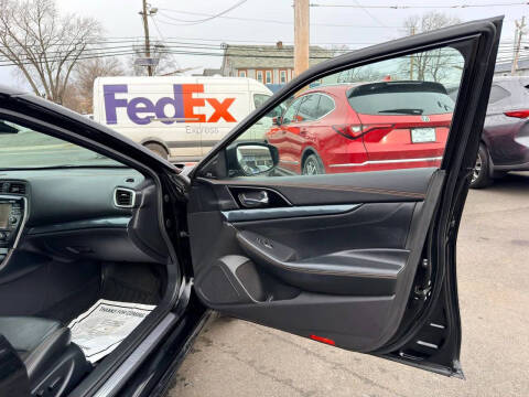 2021 Nissan Maxima 3.5 SR