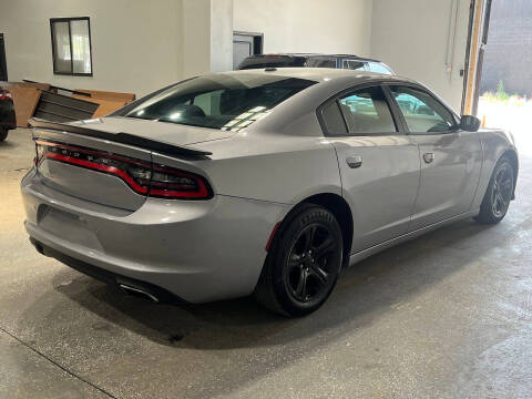 2016 Dodge Charger SE