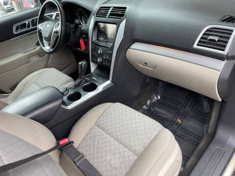 2011 Ford Explorer XLT